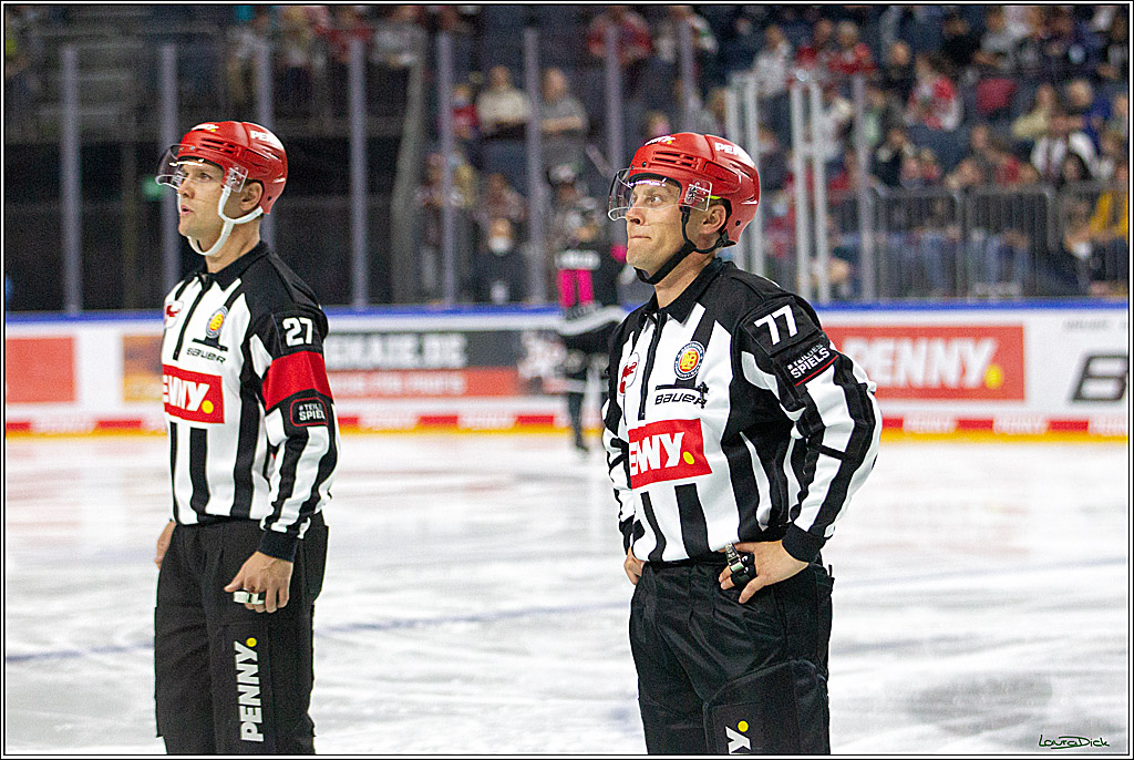 PENNY DEL;  Koelner Haie - Schwenninger Wild Wings; Koeln, 08.10.2021